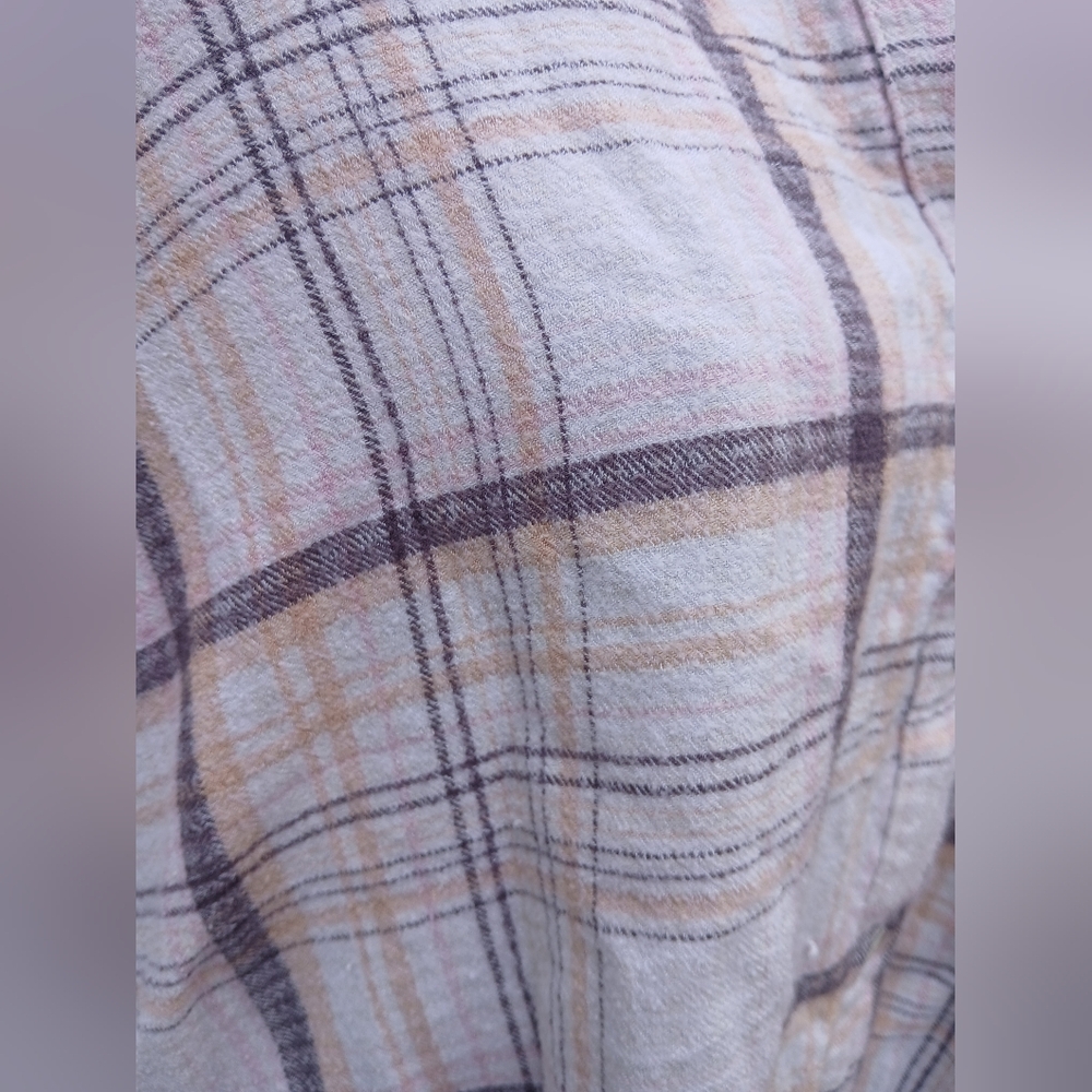 We The Free Flannel Plaid Button Up Oversized Top Extra Small EUC - Picture 10 of 11